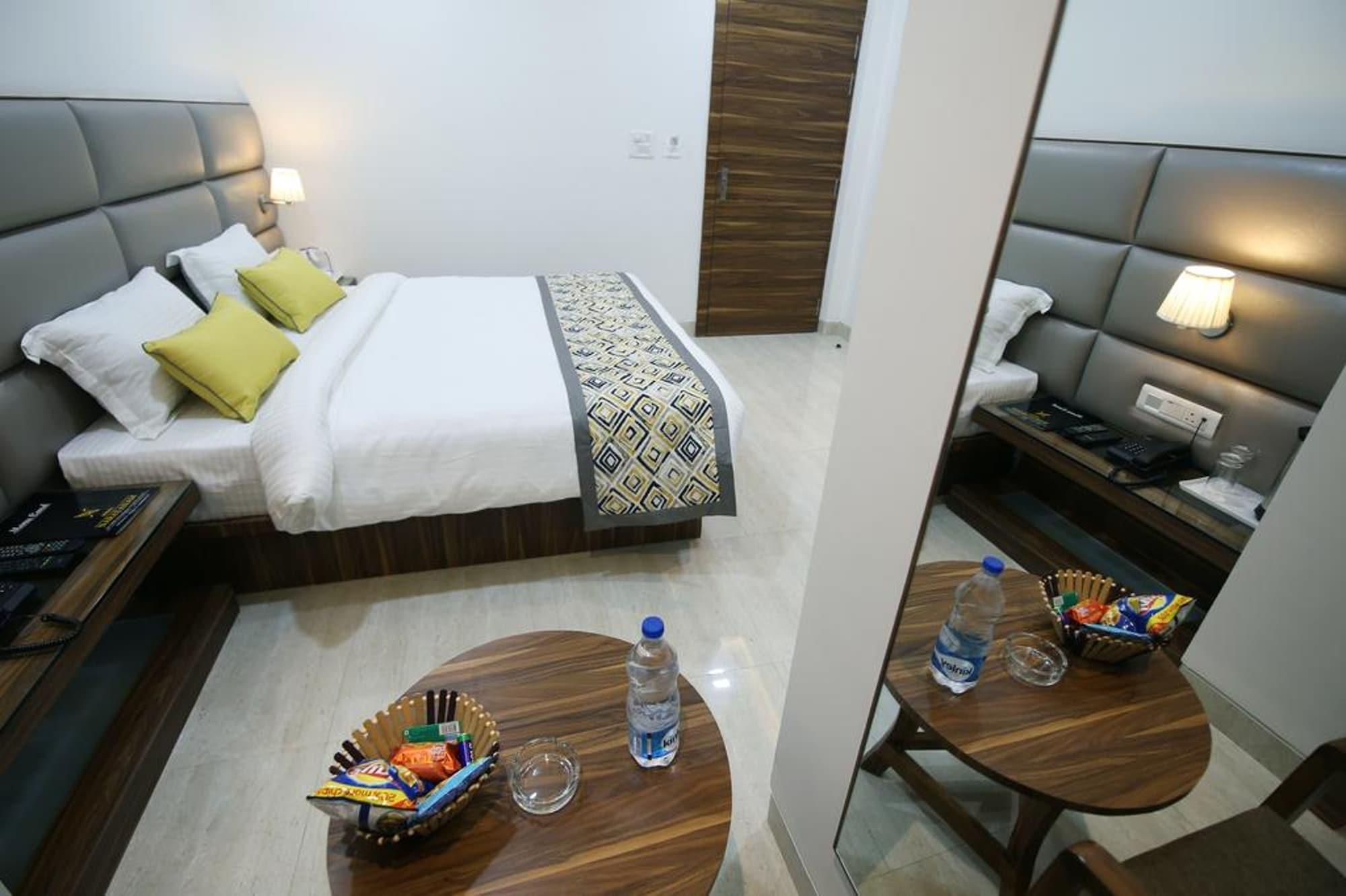 Hotel Narayanam Kota  Buitenkant foto