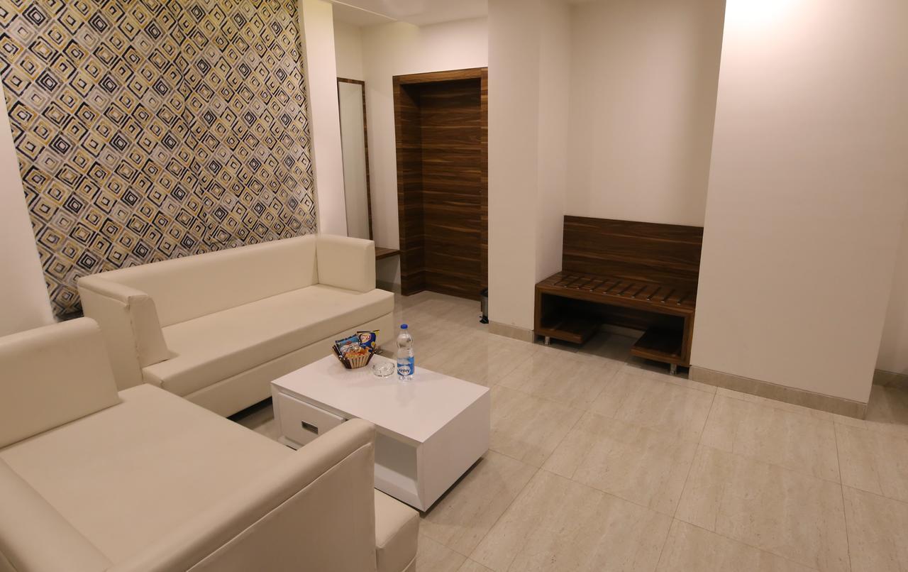 Hotel Narayanam Kota  Buitenkant foto